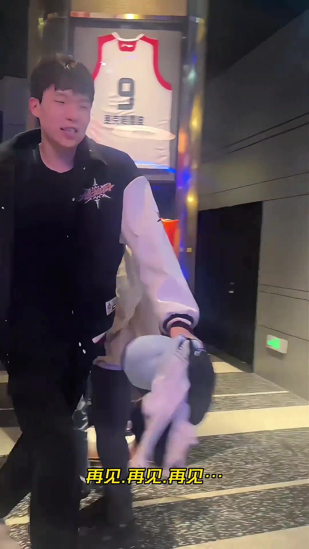 😂谁在说杨瀚森横移不行我跟谁急，挂这么多小仙女照样跑的很快